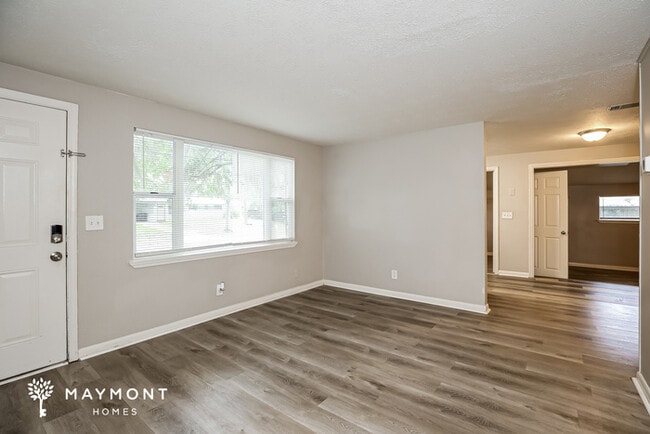 Building Photo - 260 Lee Dr