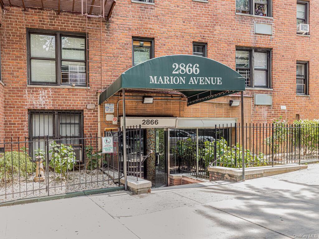 Foto principal - 2866 Marion Ave