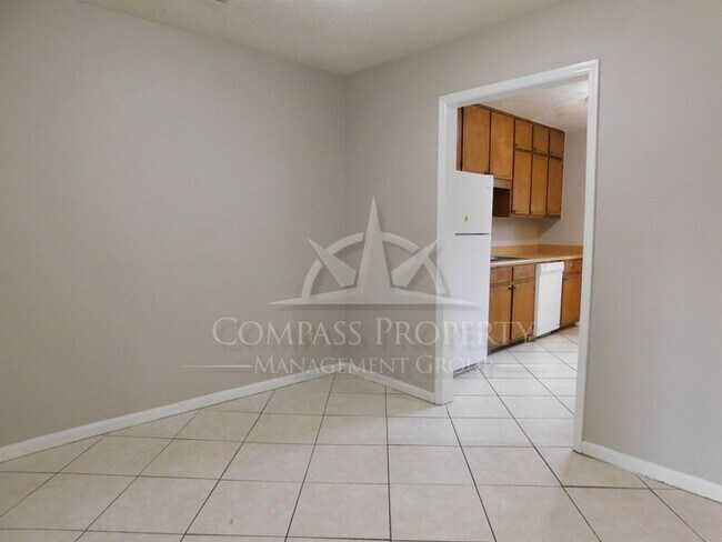 Building Photo - 513 Timber Ridge Ct