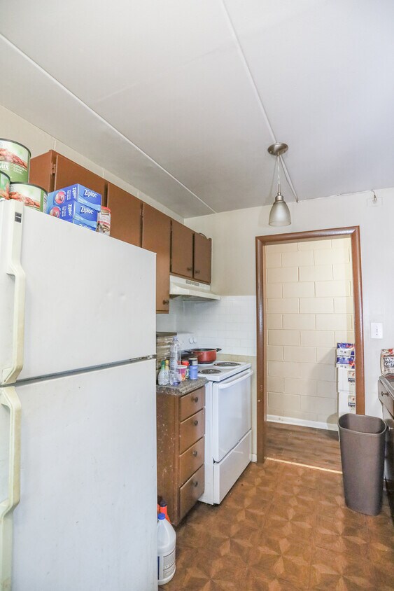 200 Marlene Ct Unit 4, Wauconda, IL 60084 Condo for Rent in Wauconda, IL