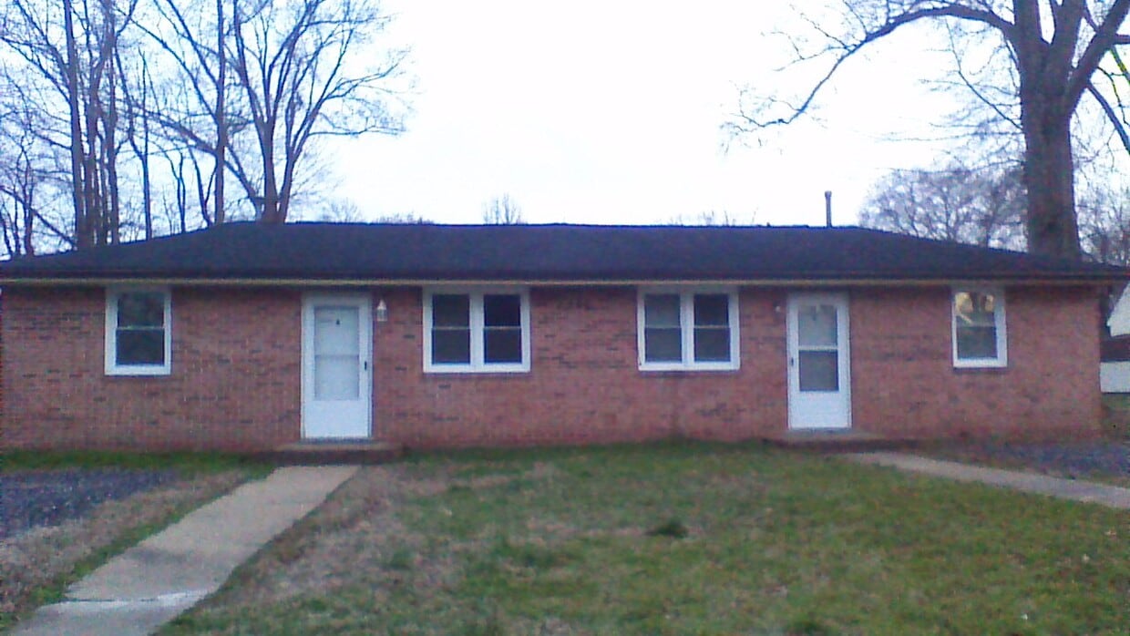 2300 Dublin St Unit M. Hall, Hopewell, VA 23860 Apartments in