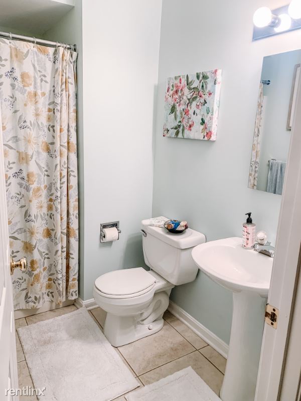 201 Cherrington Dr, Harrisburg, PA 17110 Condo for Rent in Harrisburg