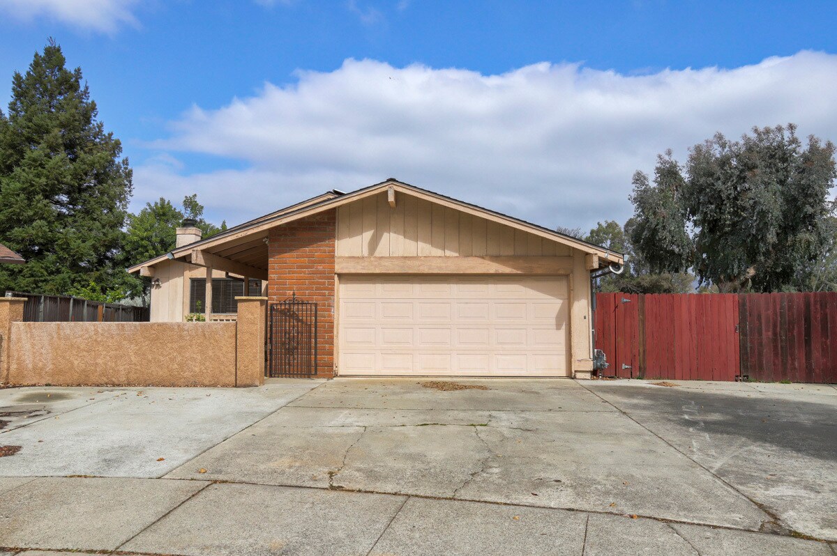 105 Mathilda Ct, Hill, CA 95037 House Rental in Hill