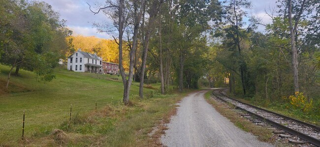 Foto del edificio - Cozy & Quiet Home in Glen Rock