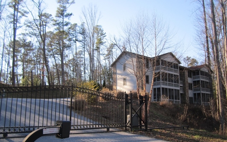 Primary Photo - Tuscanny Mountain Condominiums