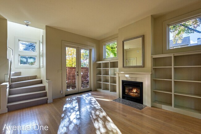 Foto del edificio - 3 br, 3.5 bath House - 4201 E Lee St