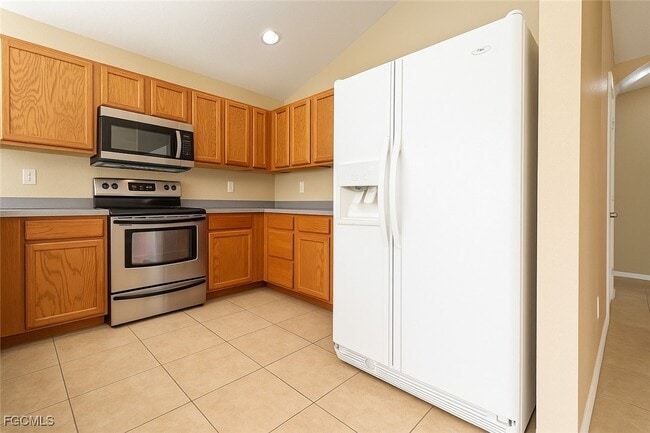 Building Photo - 351 Justice Ave