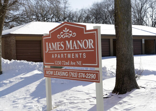 Foto del edificio - James Manor Apartments