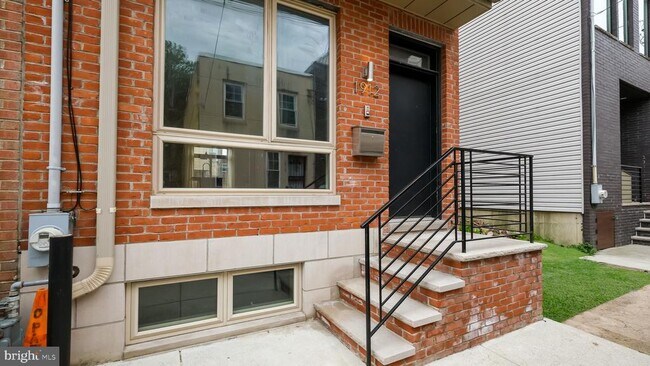 Building Photo - 1912 Gerritt St