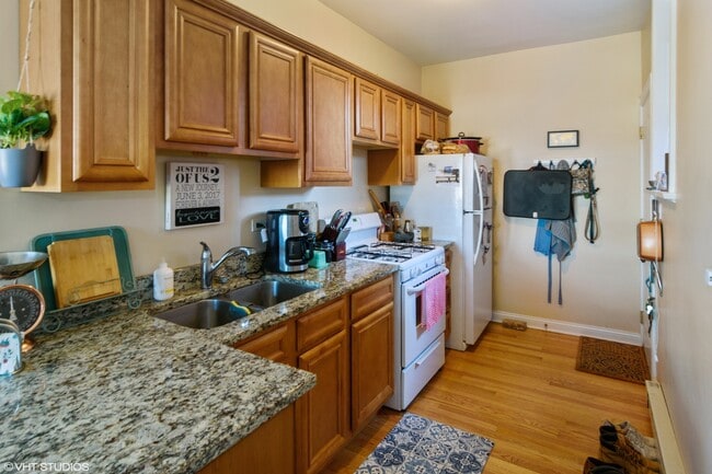 Building Photo - 506 Wisconsin Ave