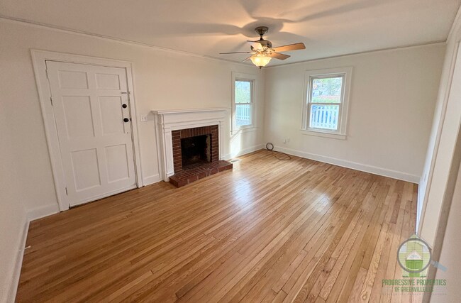 Foto del edificio - 209 Briarcliff Dr