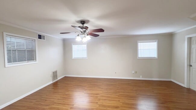 Foto del edificio - 7441 Evie Ln