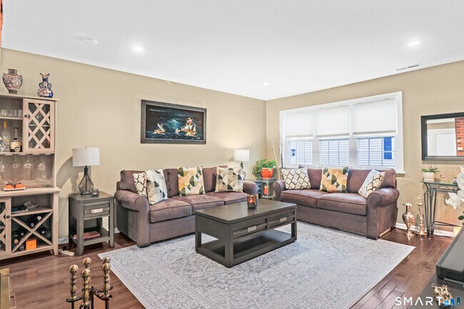 Foto del edificio - 14 1/2 Fairview Ave