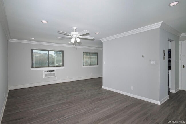 Foto del edificio - 405 Brentwood Rd