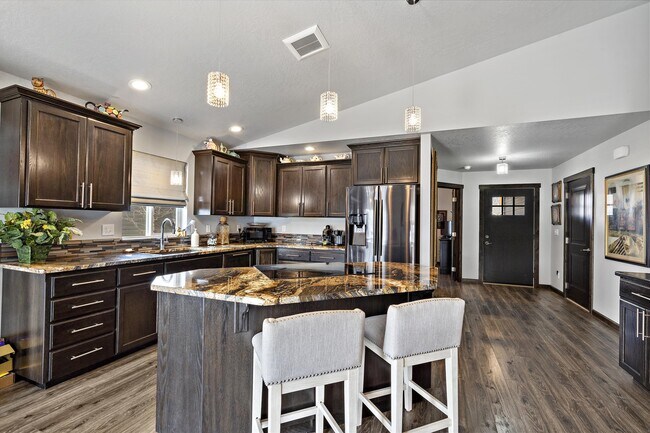 Building Photo - 7804 W Kayak Ct