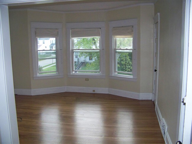 Foto del edificio - 1645-1647 Robinwood Ave