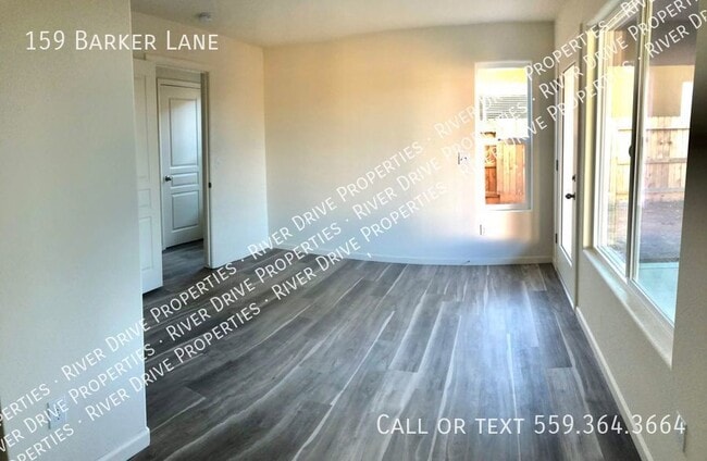 Building Photo - North Merced Beauty