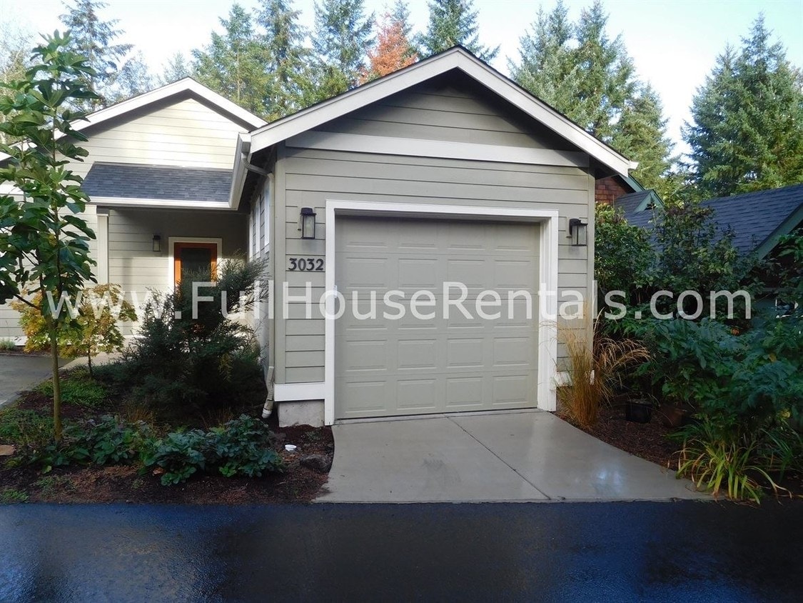 Primary Photo - 3032 Hendricks Hill Dr