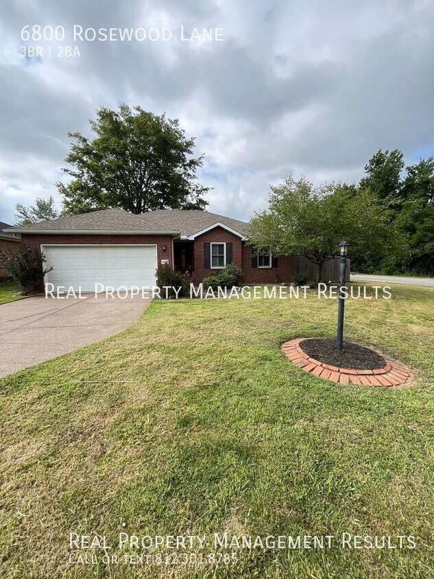 Foto principal - 6800 Rosewood Ln