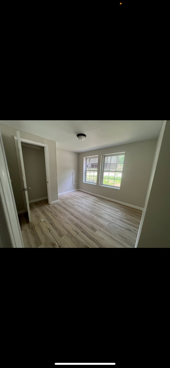 Foto del edificio - 337 Fairburn Rd NW