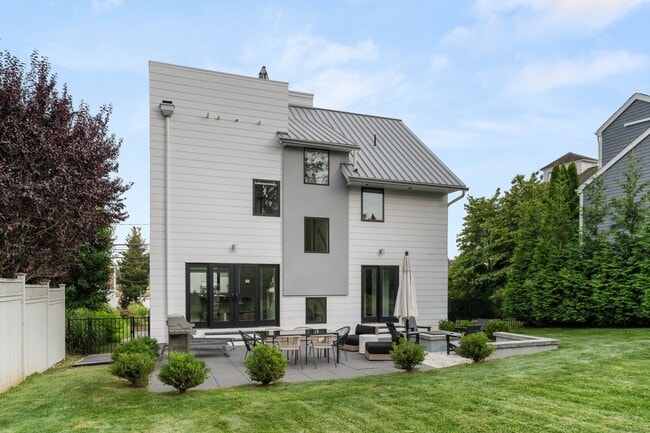 Foto del edificio - 200 Hillspoint Rd