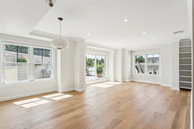 Foto del edificio - 225 Stanley Ave