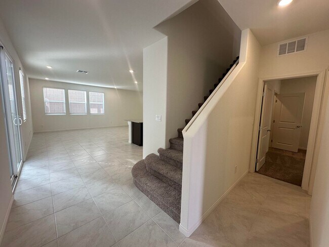 Building Photo - Be the first to enjoy this spacious five-b...