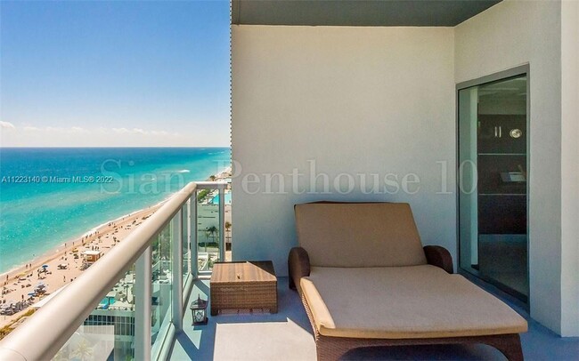 Building Photo - 4001 S Ocean Dr