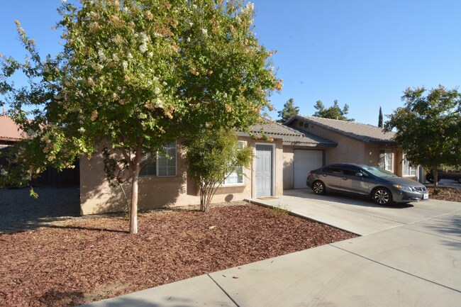 Building Photo - 8200 Whitewater Dr
