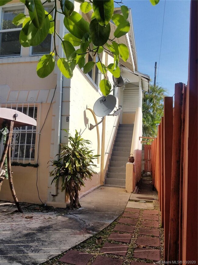 Foto del edificio - 2618 SW 19th Terrace