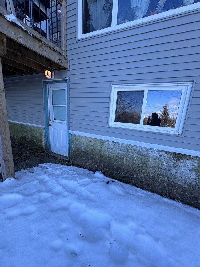 Building Photo - 75 Herring Cove Rd