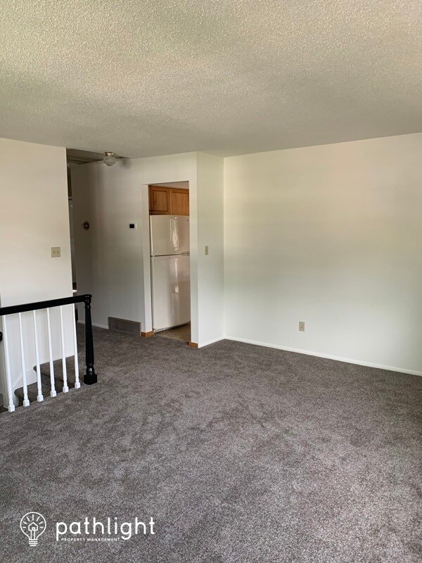 Building Photo - 2106 S Zephyr St