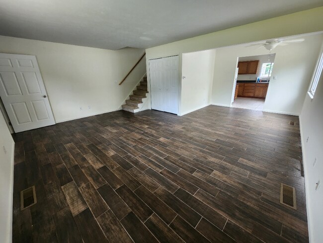 Foto del edificio - 753 Akron Blvd