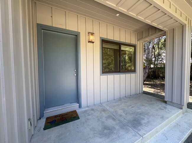 Foto del edificio - Beautiful 2BD/2BA ADU in Peaceful Portola Valley Setting