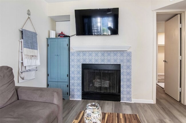 Foto del edificio - 3506 Cove View Blvd