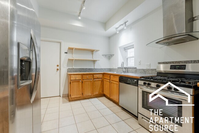 Foto del edificio - 1347 N Wells St
