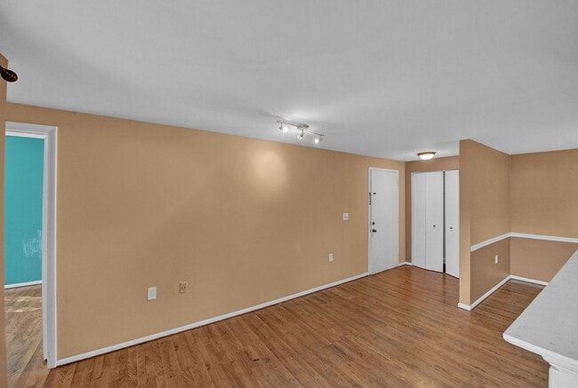 Building Photo - 13257 Wonderland Way