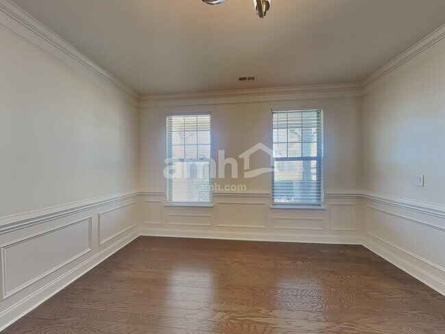 Building Photo - 10075 Fox Trotter Ln