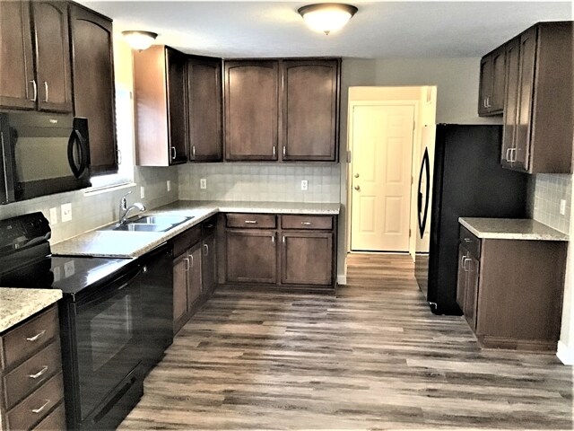 Foto del edificio - 6950 Willow Bloom Drive