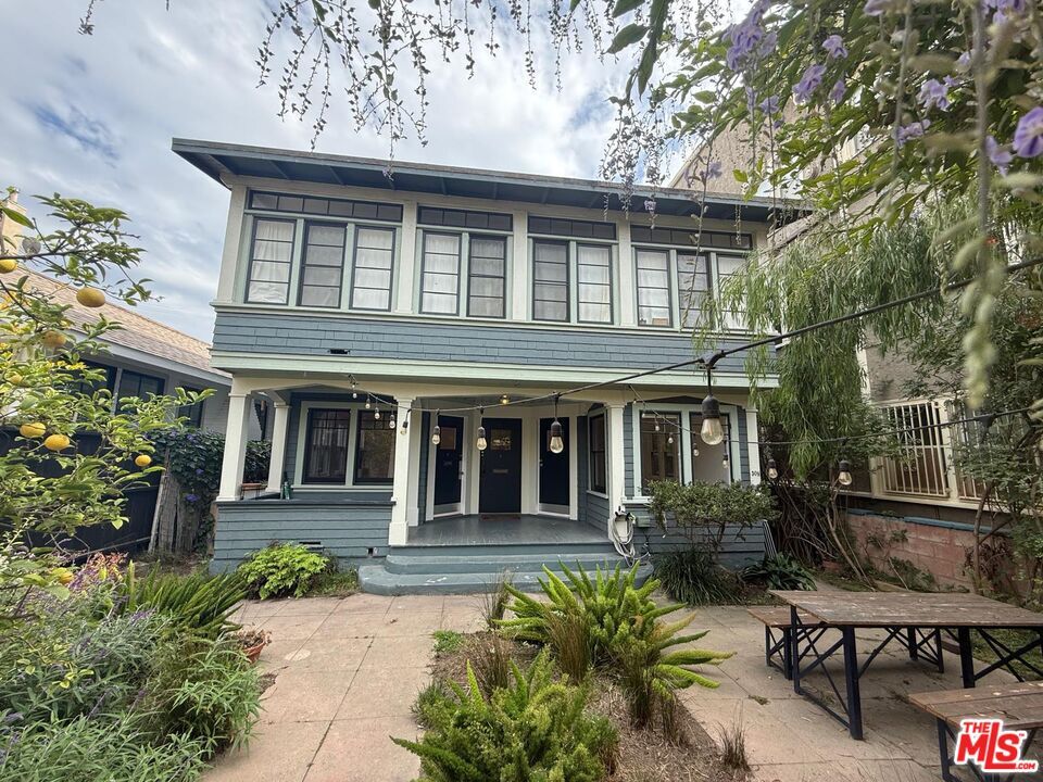 Primary Photo - 30 Breeze Ave