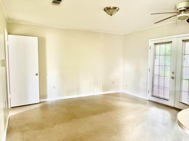 Building Photo - 11766 Willow Oak Ave