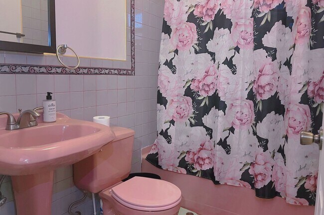 Foto del edificio - 928 W 37th Pl