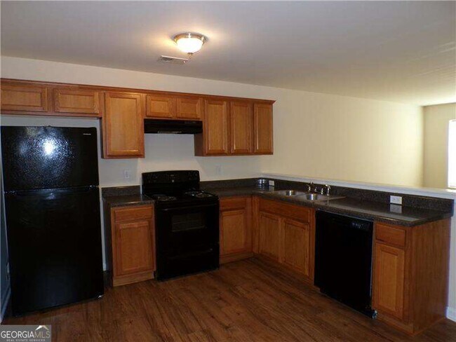 Building Photo - 38 Middlebrook Dr