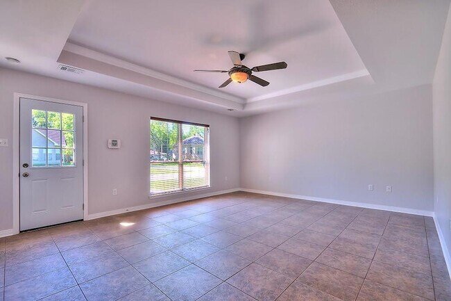Foto del edificio - 40706 Chinchas Creek Rd