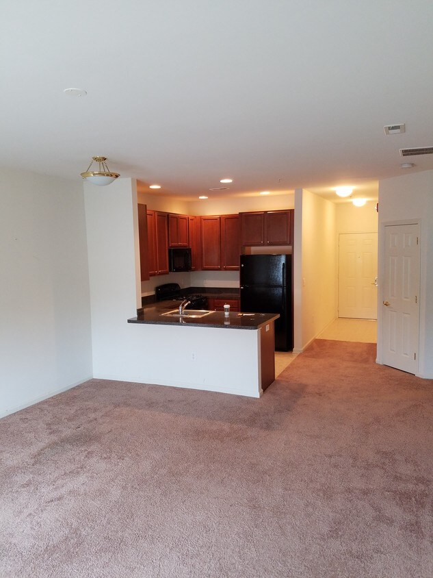 1350 Little Gloucester Rd, Clementon, NJ 08021 Condo for Rent in