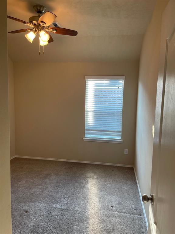 Foto del edificio - 7911 Branson Park Ln