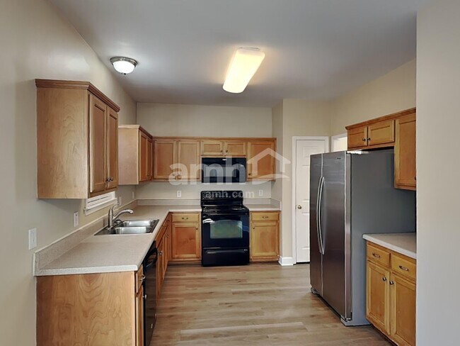 Building Photo - 7008 Masonboro Dr