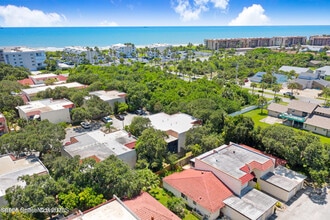 Building Photo - 8703 Jasmine Ct Building Photo - 8703 Jasmine Ct