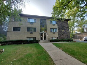Building Photo - 109 S Elmwood Ave