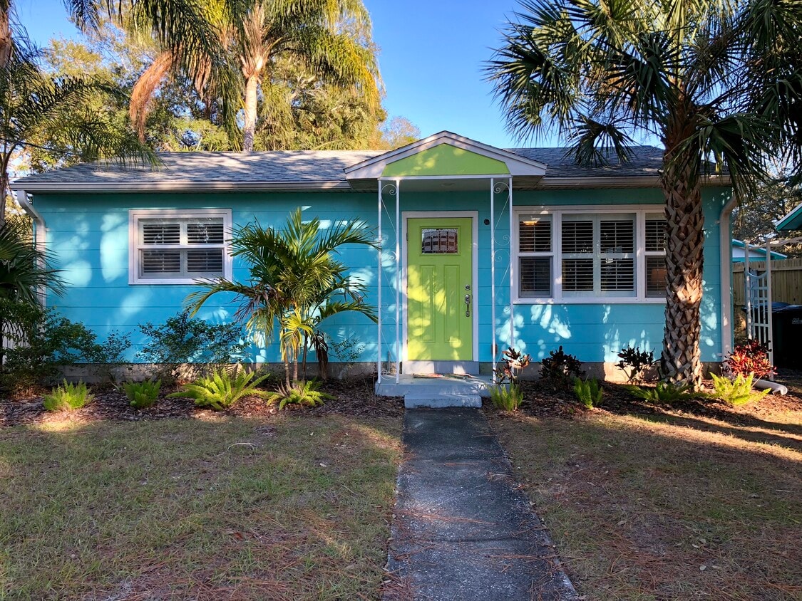 Primary Photo - 336 6th Ave N